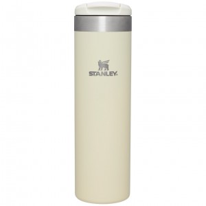 Stanley The AeroLight™ Transit Bottle | 20 OZ Krema | 17BXUNKCO